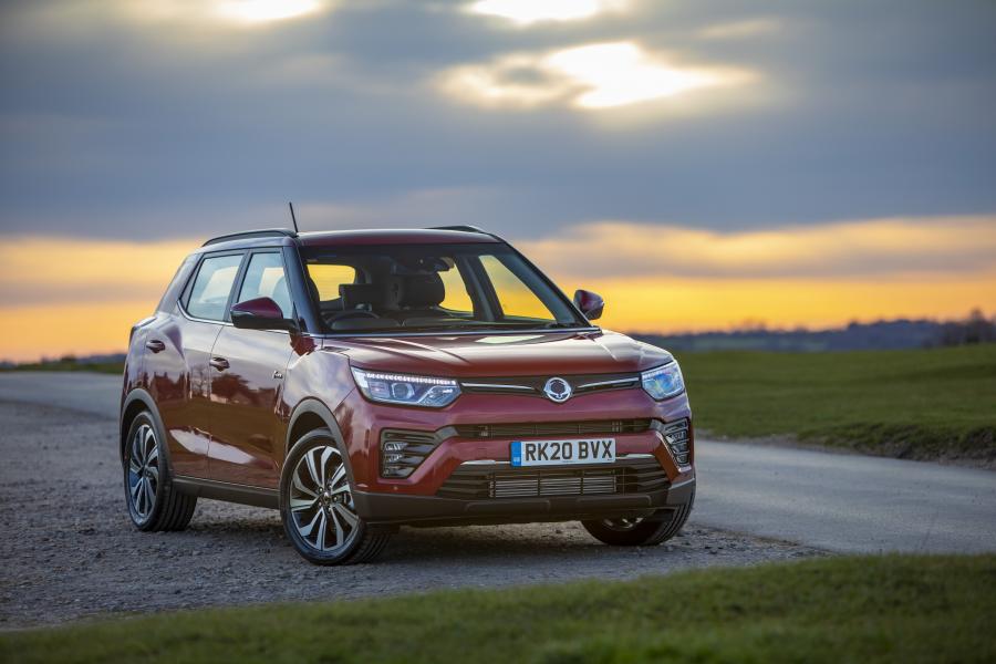  SsangYong Tivoli Ultimate 2020 года  (UK) (фото 12 из 63)